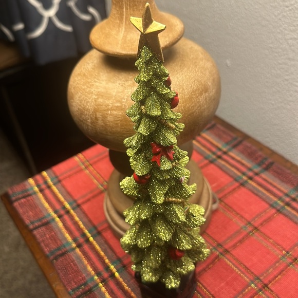 2 Trees-Xmas - Picture 3 of 15